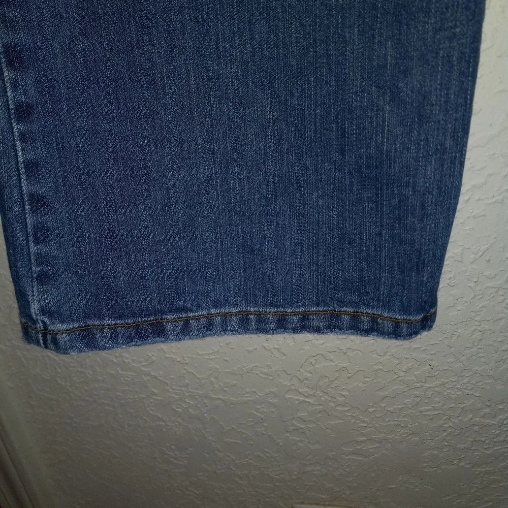 LUCKY BRAND BUTTON FLY JEANS - Picture 14 of 15